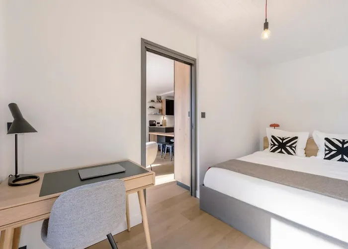 Апартаменти Mont-blanc View - Panoramic Balcony - Centre *